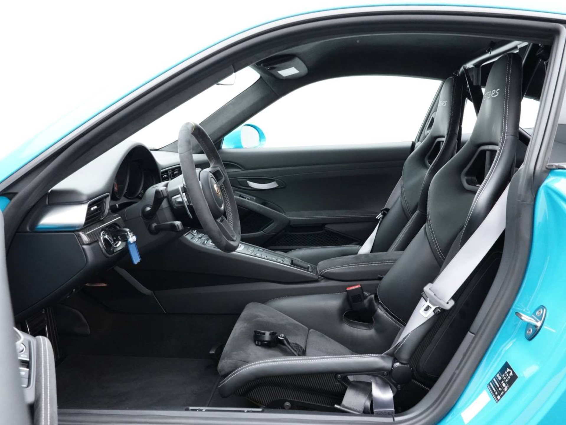 PORSCHE 911 GT3 RS-image-4