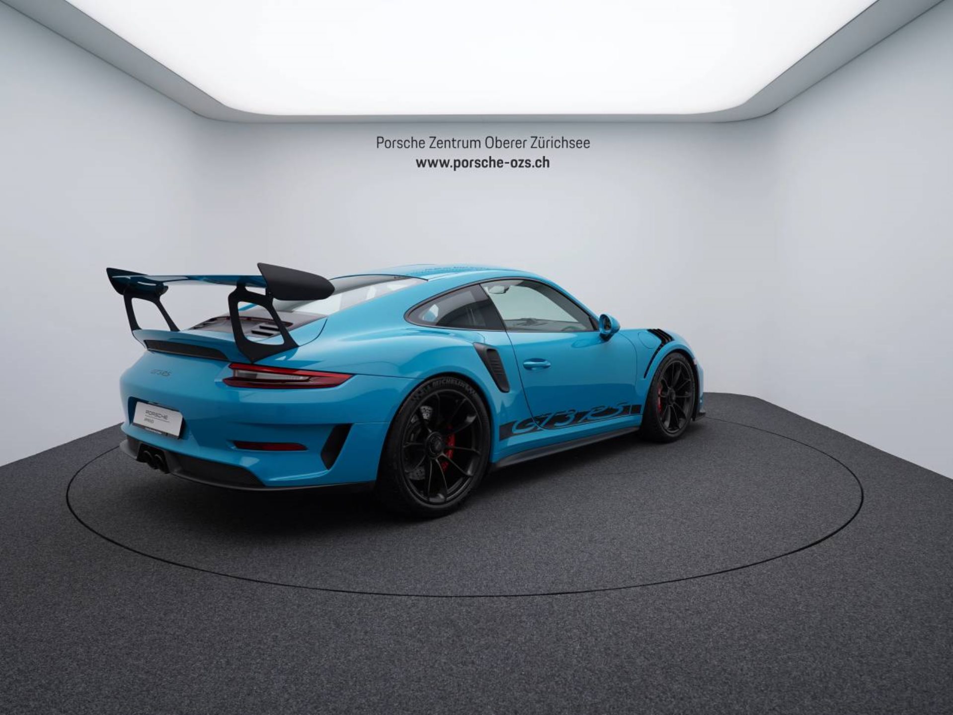 PORSCHE 911 GT3 RS-image-6