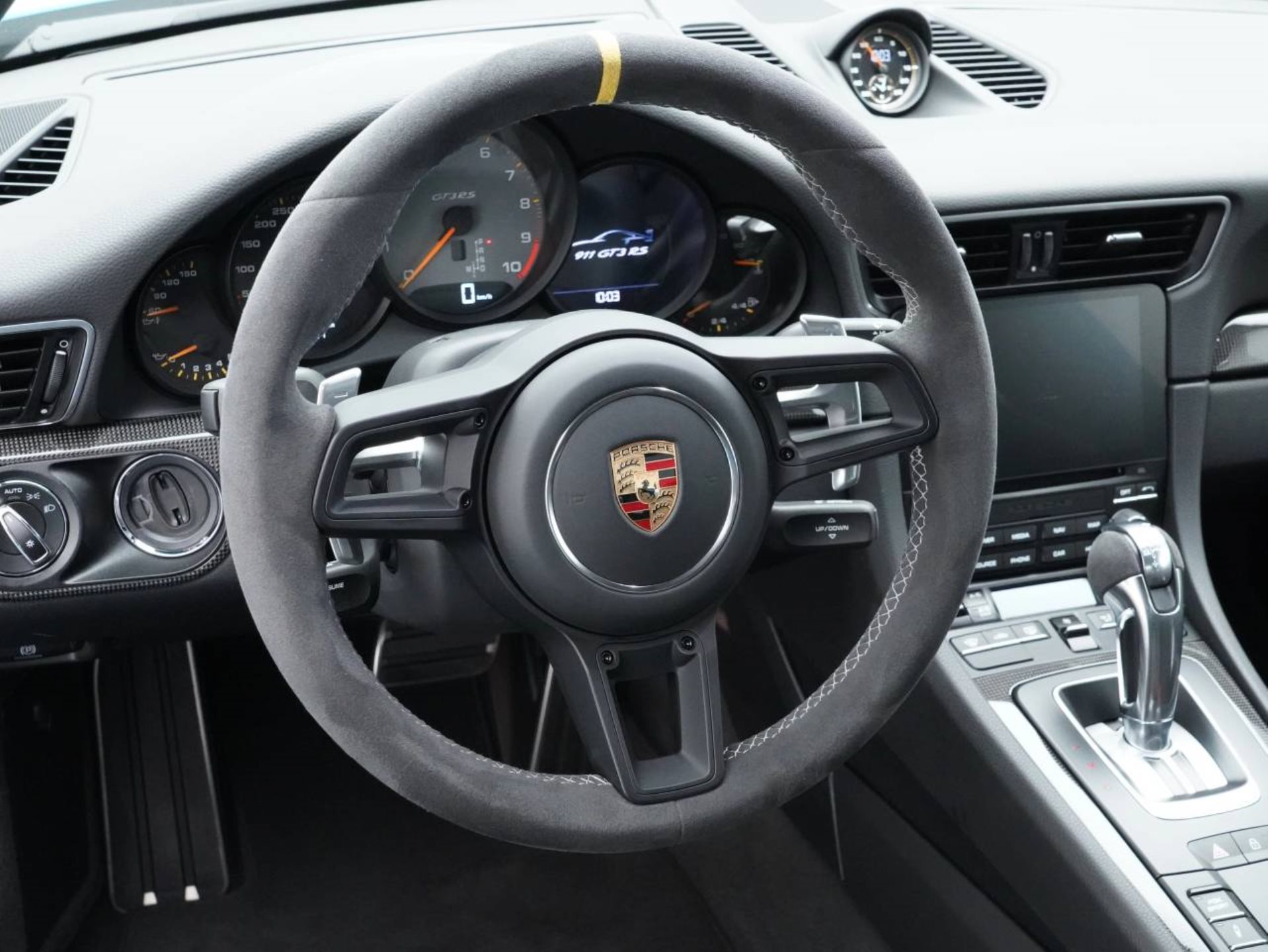 PORSCHE 911 GT3 RS-image-15
