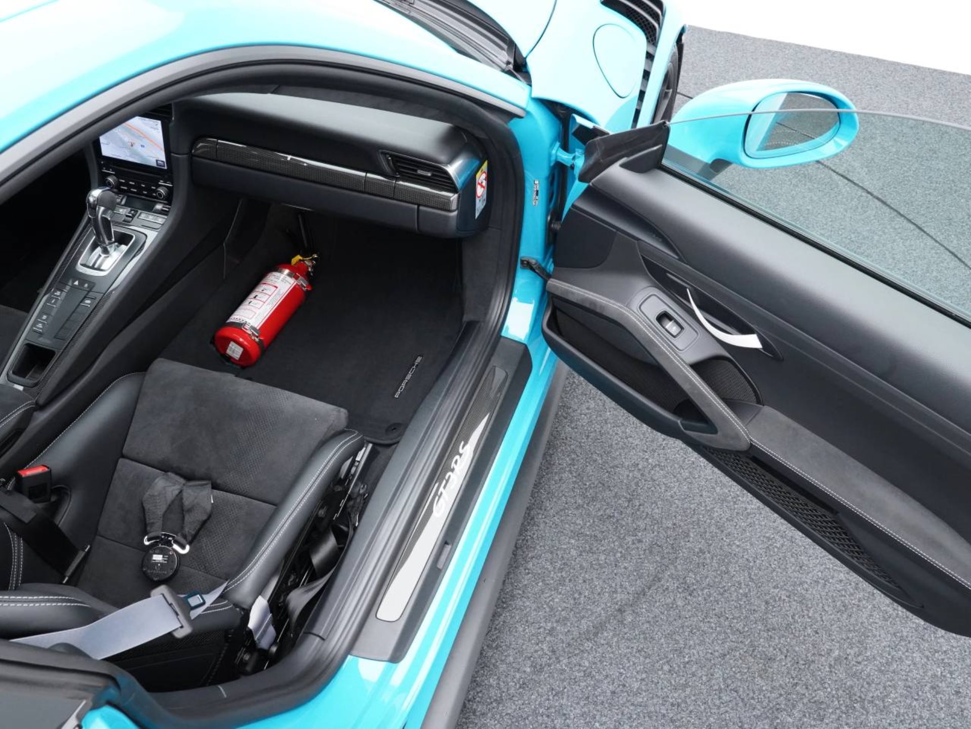 PORSCHE 911 GT3 RS-image-23