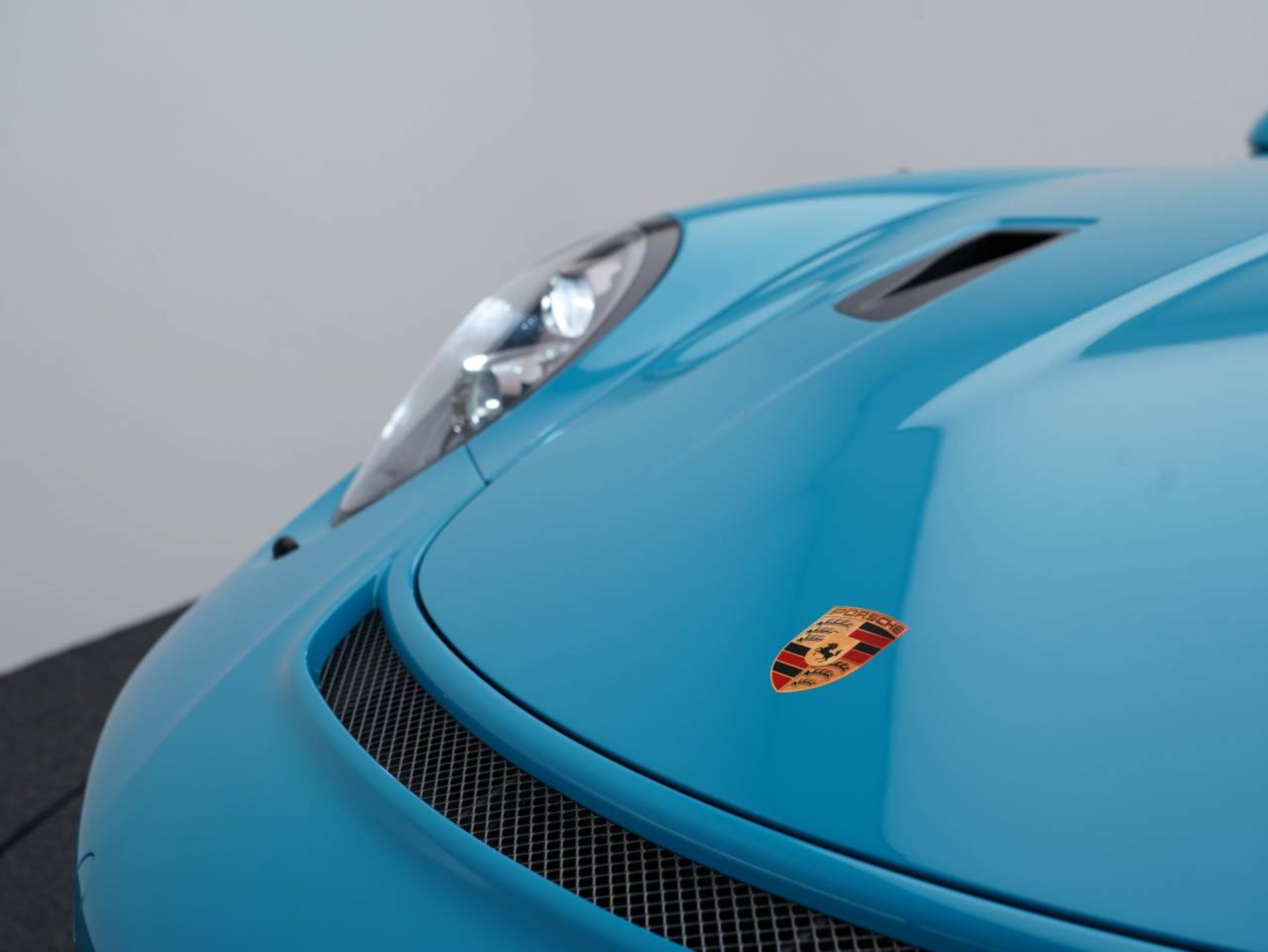 PORSCHE 911 GT3 RS-image-11