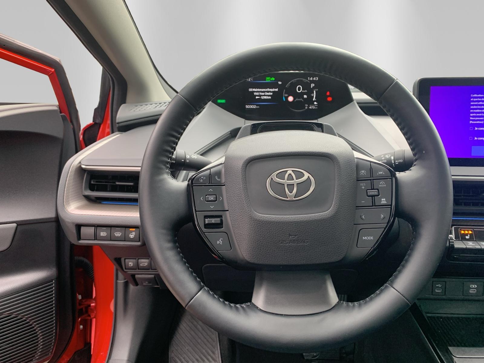 TOYOTA Prius 2.0 Plug-In-Hybrid Style-image-8