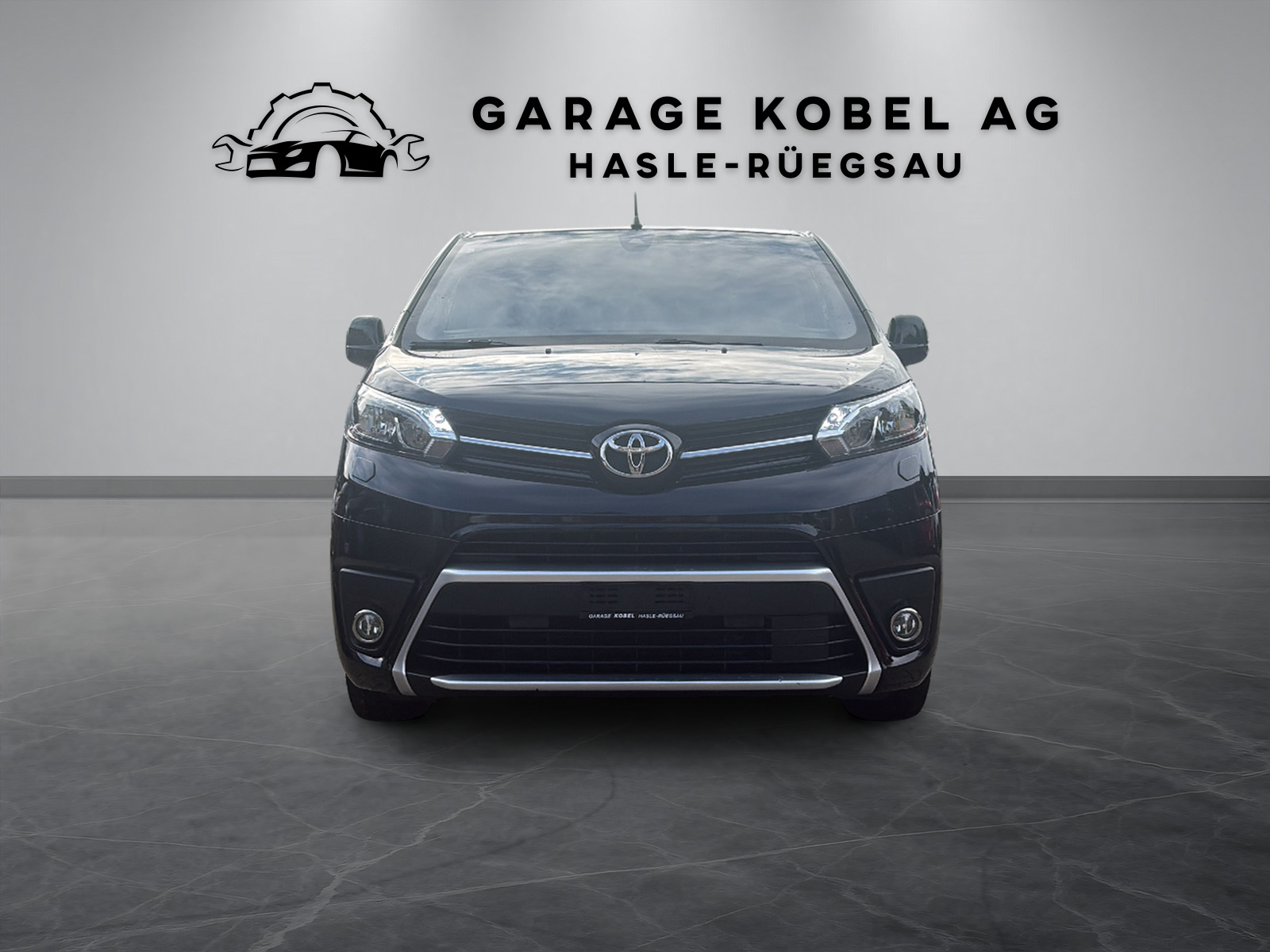 TOYOTA Proace Verso 2.0 D-4D Shuttle Long Automatic-image-1
