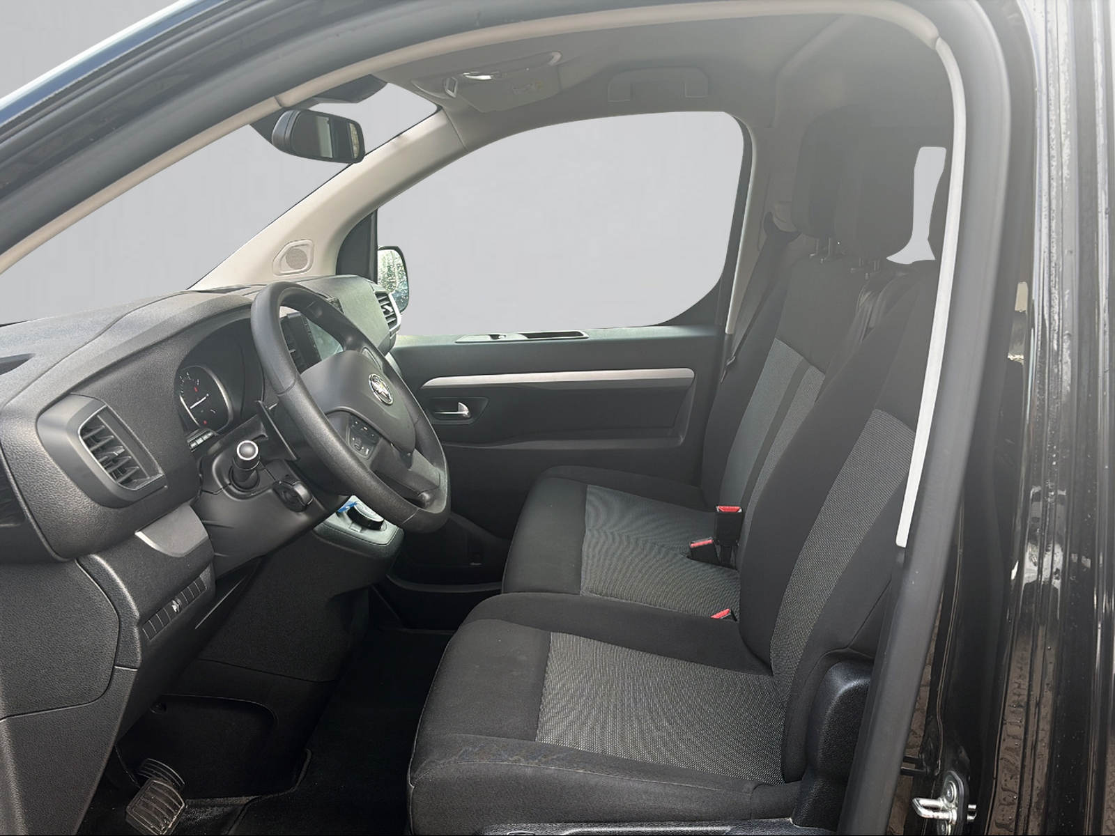 TOYOTA Proace Verso 2.0 D-4D Shuttle Long Automatic-image-4