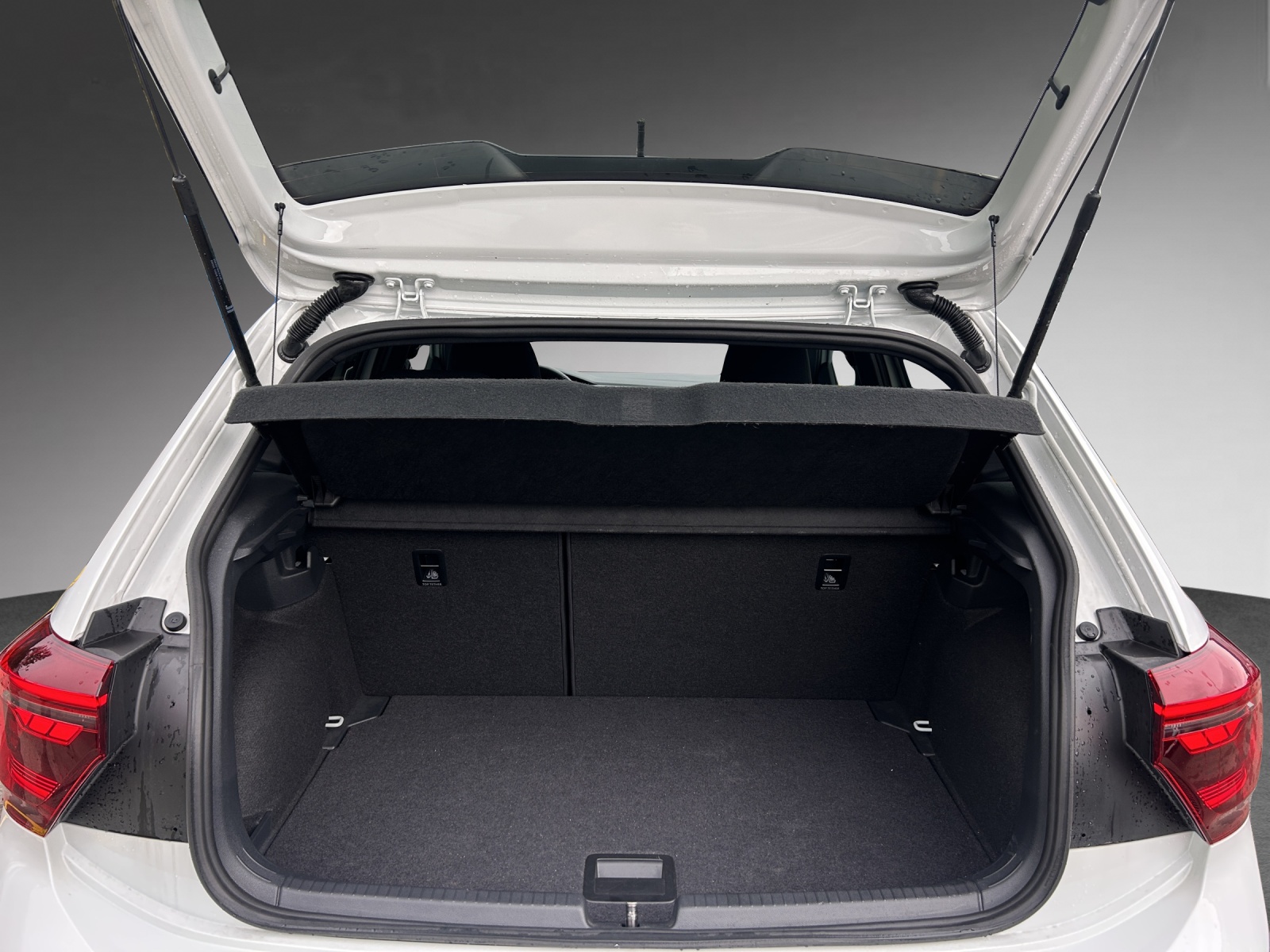 VW Polo 1.0 TSI R-Line DSG-image-9