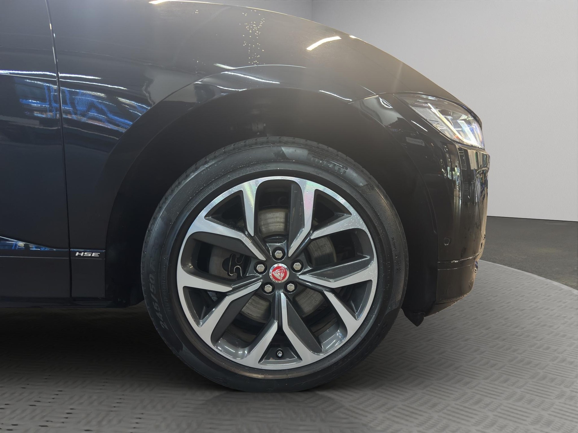 JAGUAR I-Pace EV400 HSE AWD-image-6