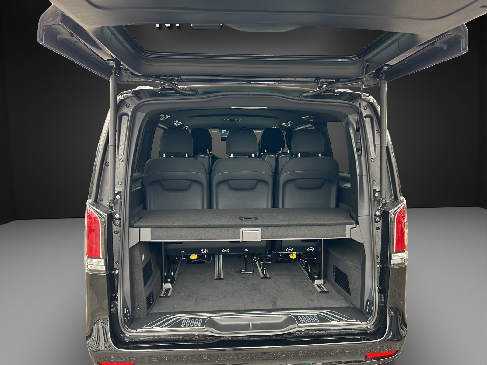 MERCEDES-BENZ V 300 d lang 4Matic 9G-Tronic-image-10