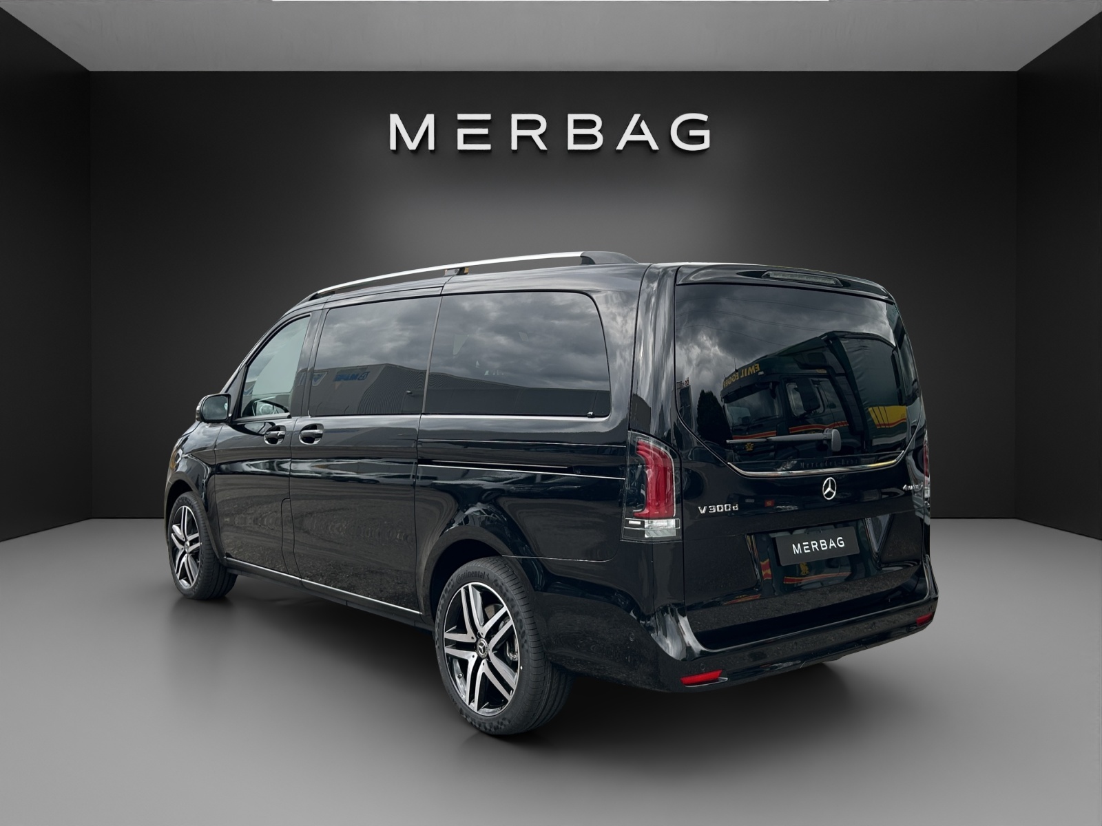 MERCEDES-BENZ V 300 d lang 4Matic 9G-Tronic-image-3