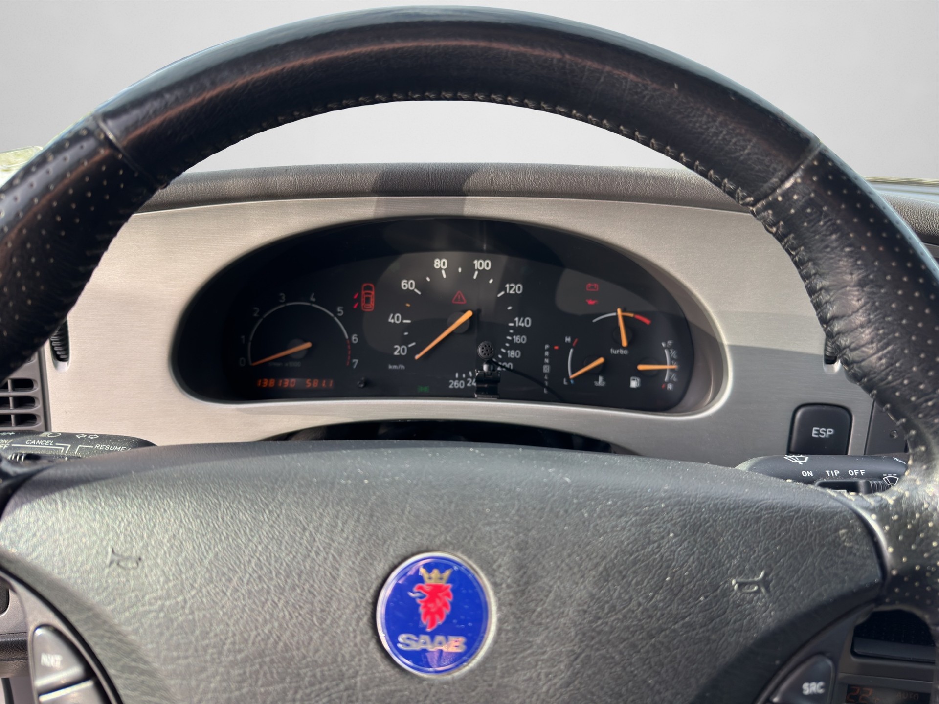 SAAB 9-5 2.3T Aero-image-10