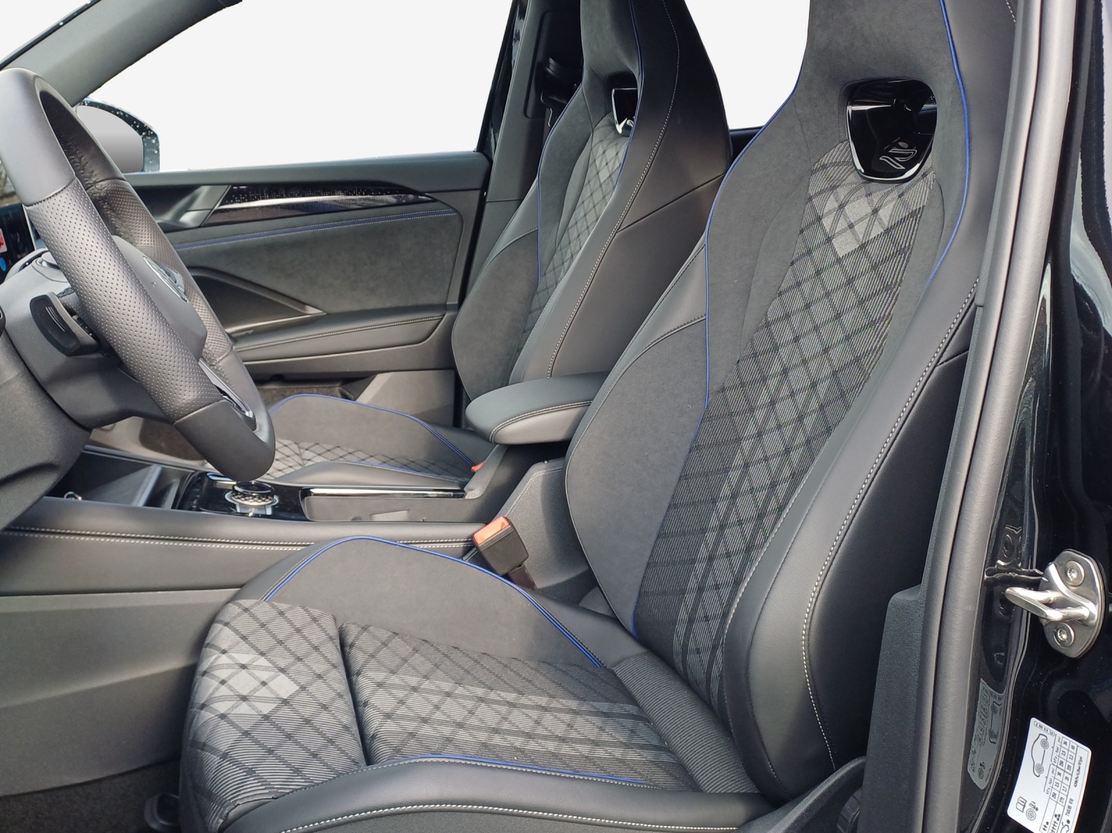 VW Tayron 2.0 TSI R-Line DSG 4Motion-image-7