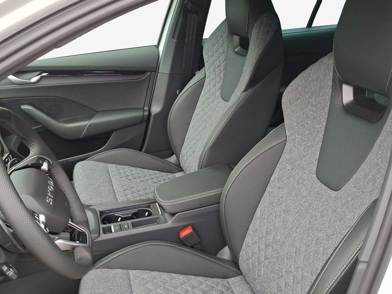SKODA Octavia Combi 2.0 TSI DSG Sport Line 4x4-image-7