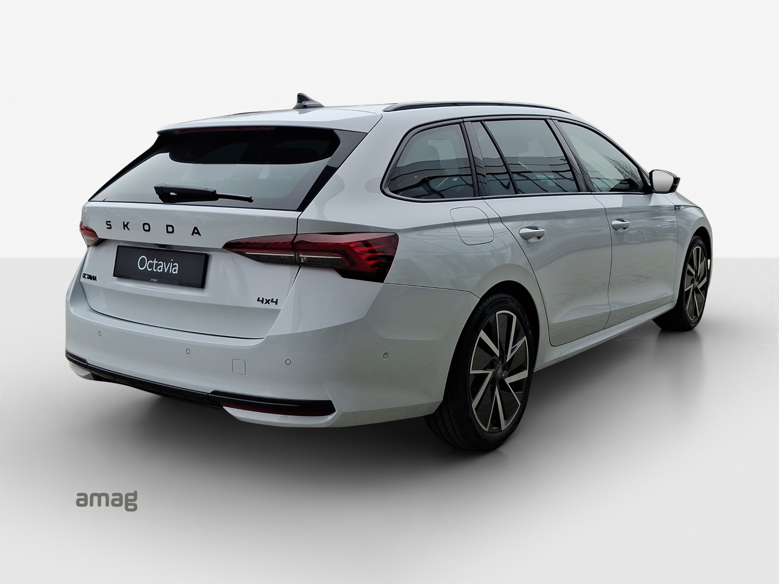 SKODA Octavia Combi 2.0 TSI DSG Sport Line 4x4-image-4