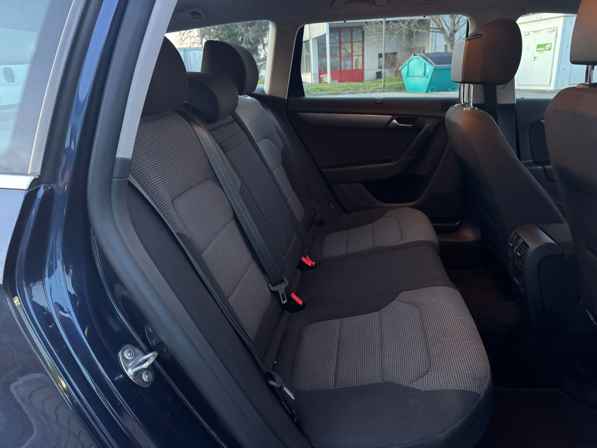 VW Passat Variant 1.8 TSI Comfortline DSG-image-9