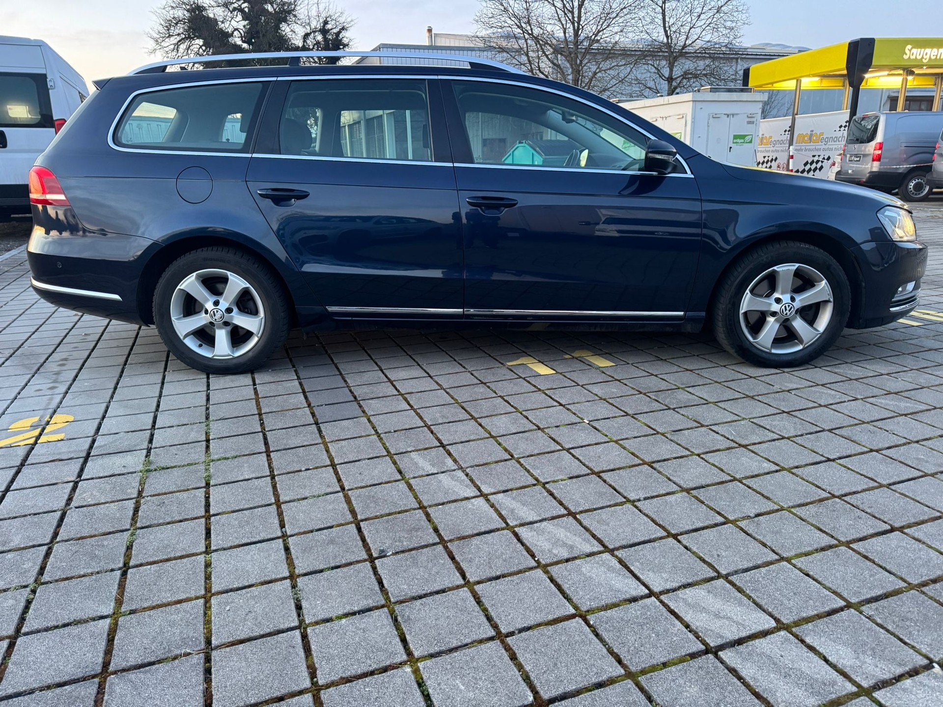 VW Passat Variant 1.8 TSI Comfortline DSG-image-3