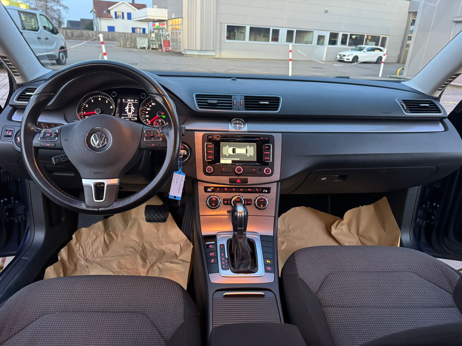 VW Passat Variant 1.8 TSI Comfortline DSG-image-12
