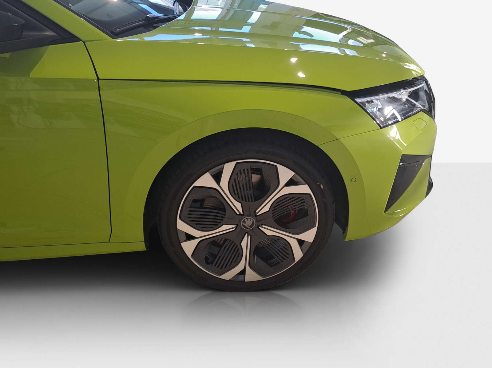 SKODA Octavia Combi 2.0 TSI DSG RS-image-13
