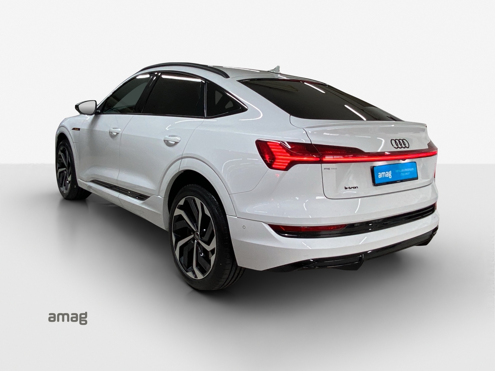 AUDI e-tron 55 Sportback S Line Black Edition quattro-image-2