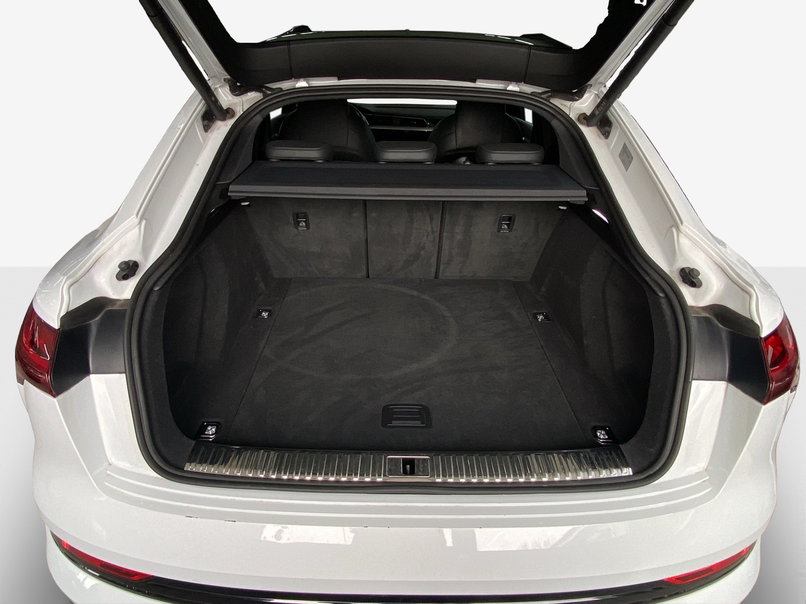AUDI e-tron 55 Sportback S Line Black Edition quattro-image-13