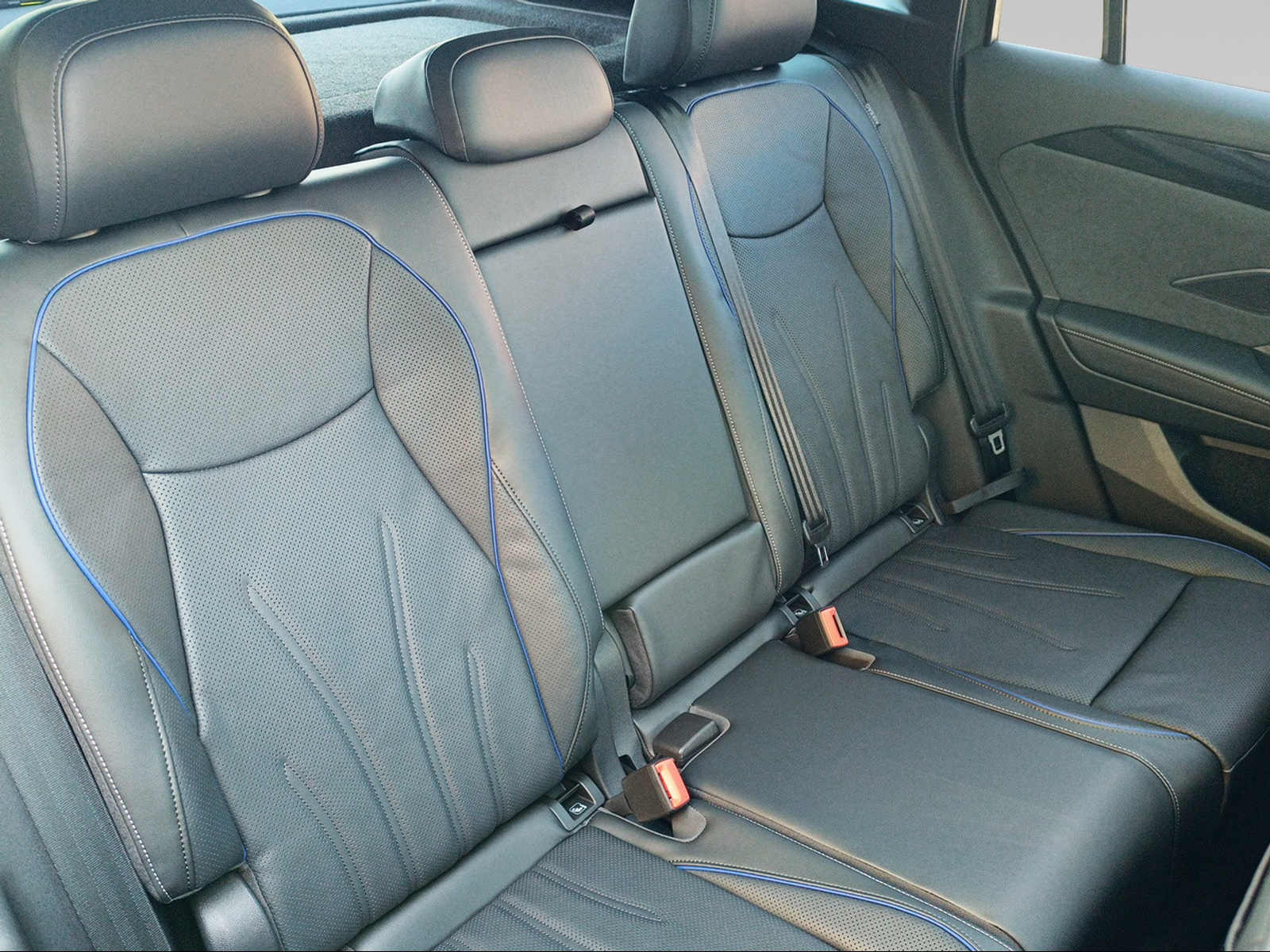 VW Tiguan 2.0 TSI DSG R-Line 4Motion-image-9