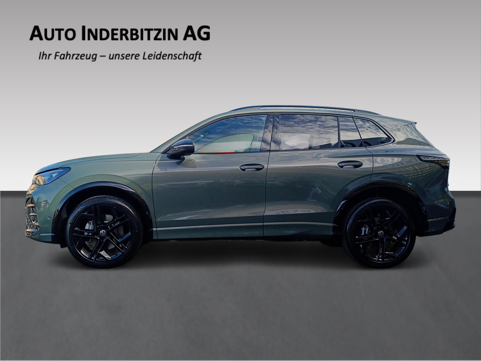 VW Tiguan 2.0 TSI DSG R-Line 4Motion-showroom-element-3
