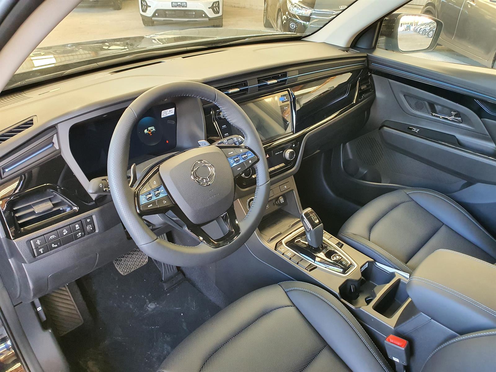 KGM-SsangYong Korando eMotion Titanium-image-8