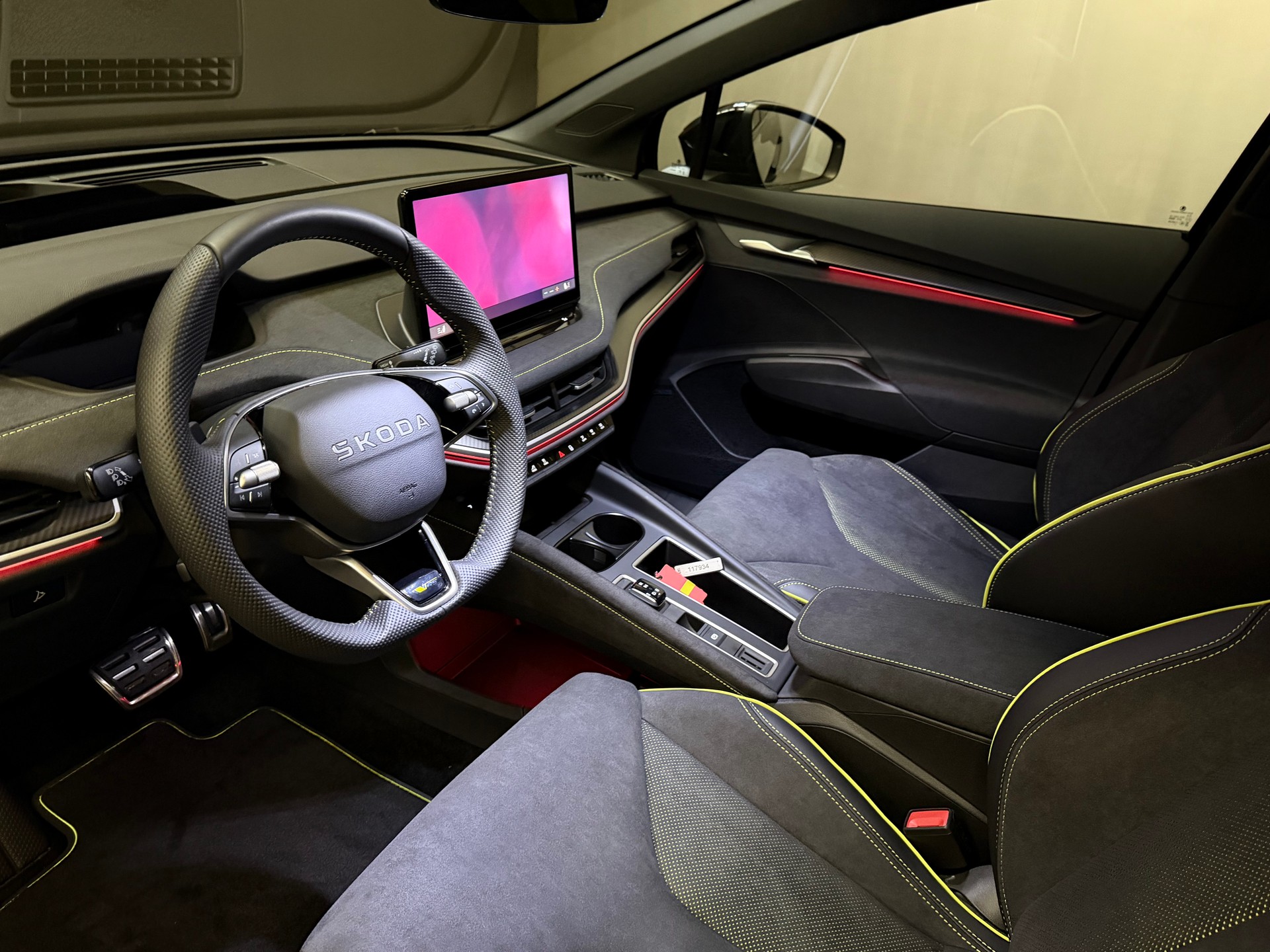 SKODA Elroq 85 RS 4x4-image-13