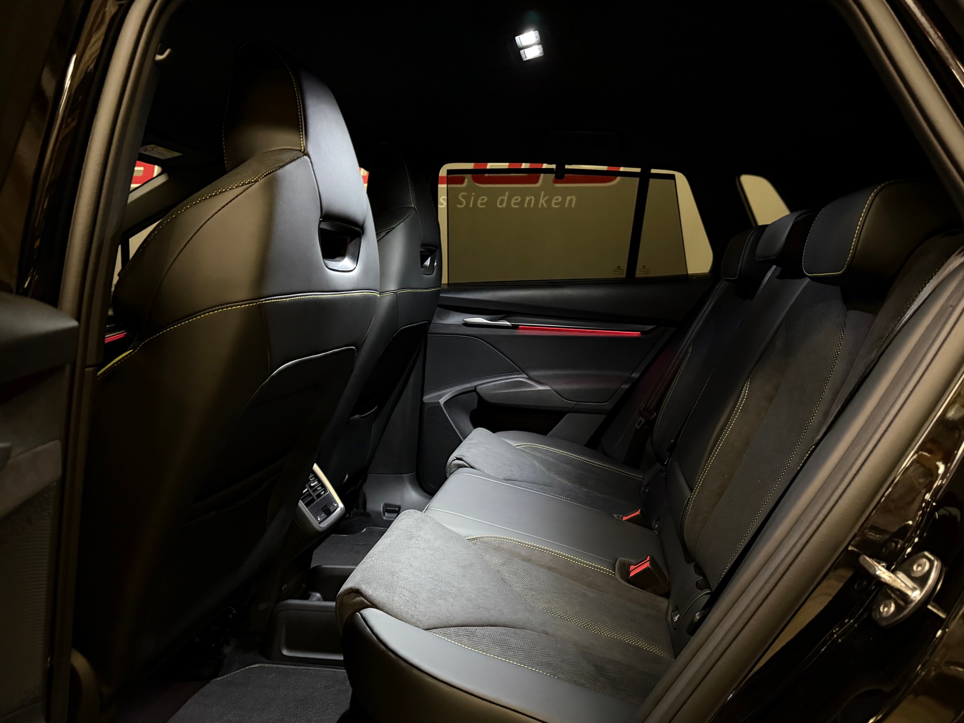 SKODA Elroq 85 RS 4x4-image-14