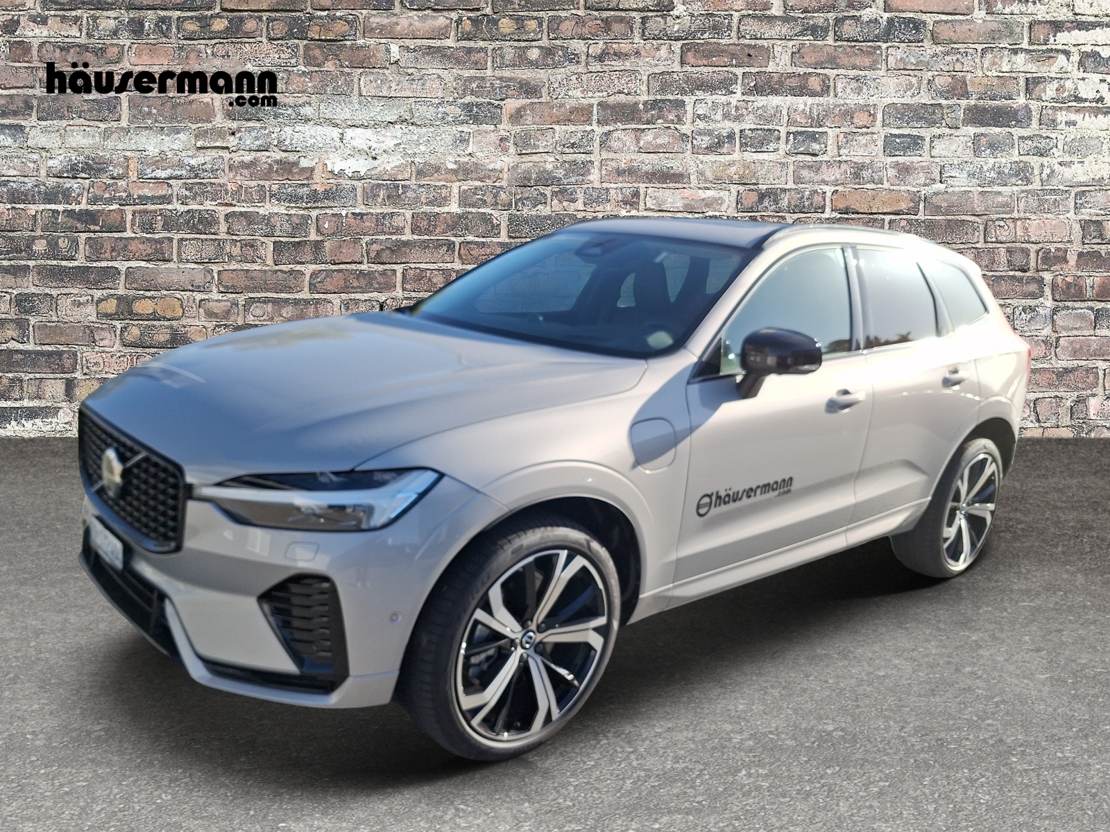 VOLVO XC60 2.0 T8 TE Ultimate Dark eAWD-image-0