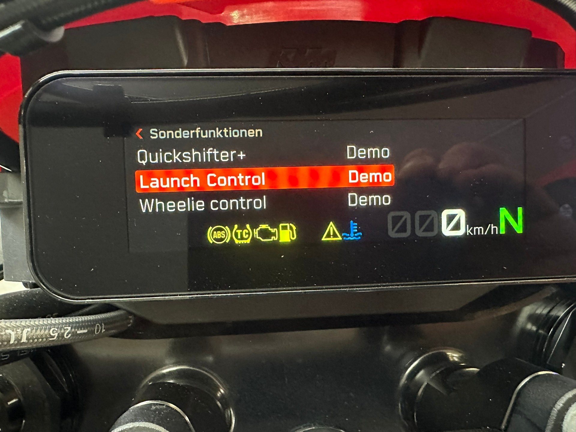KTM 690 SMC R ABS (35 kW)-image-14