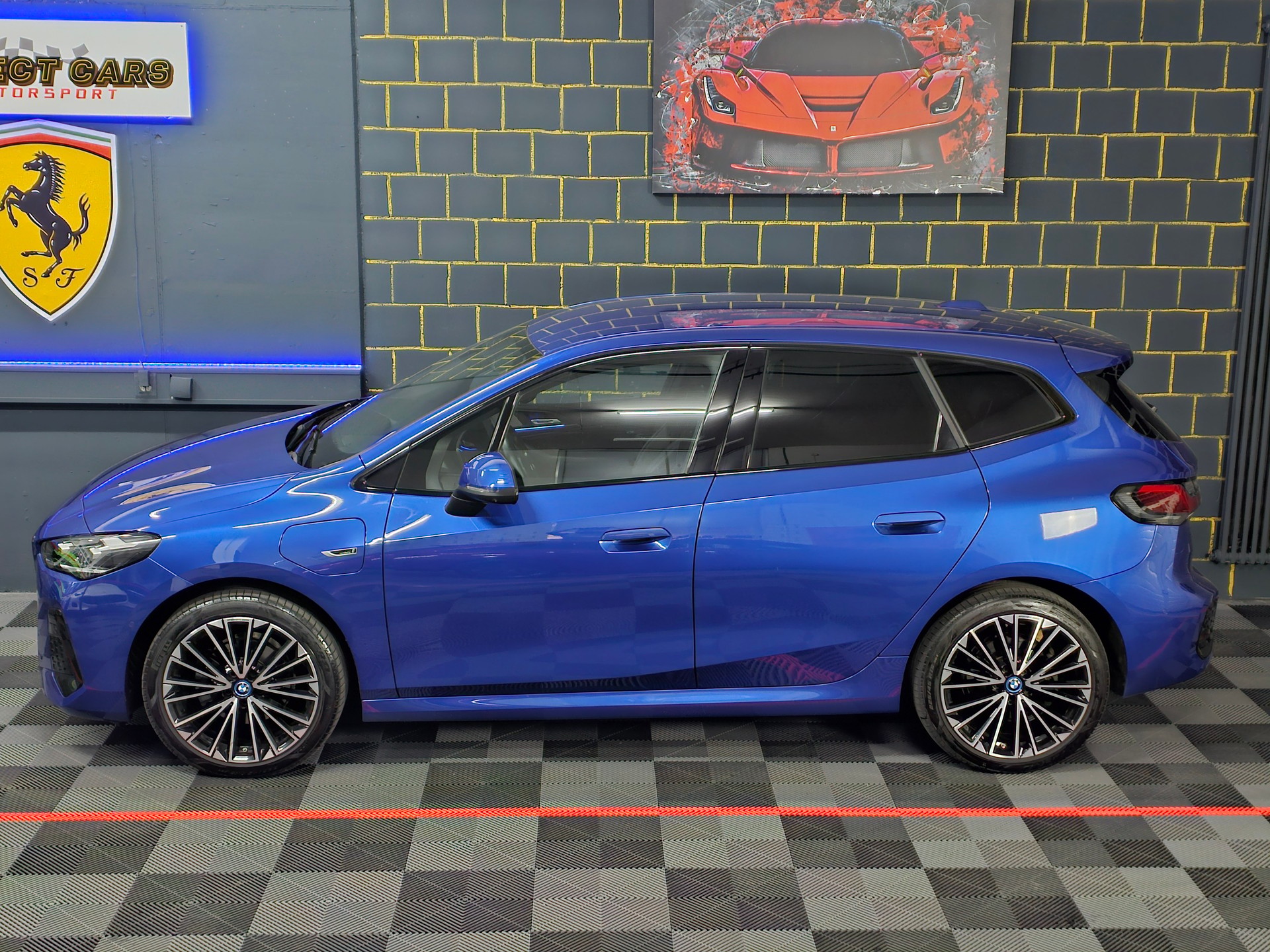 BMW 225e xDrive Active Tourer M Sport-image-1