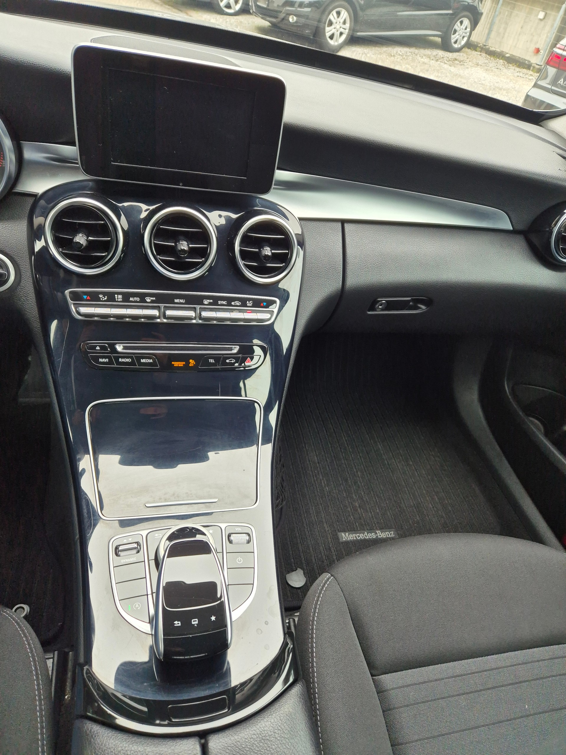 MERCEDES-BENZ C 250 d Exclusive 4Matic 9G-Tronic-image-9