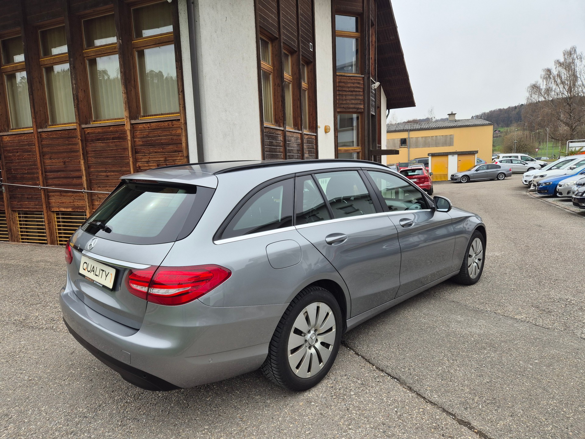MERCEDES-BENZ C 250 d Exclusive 4Matic 9G-Tronic-image-13