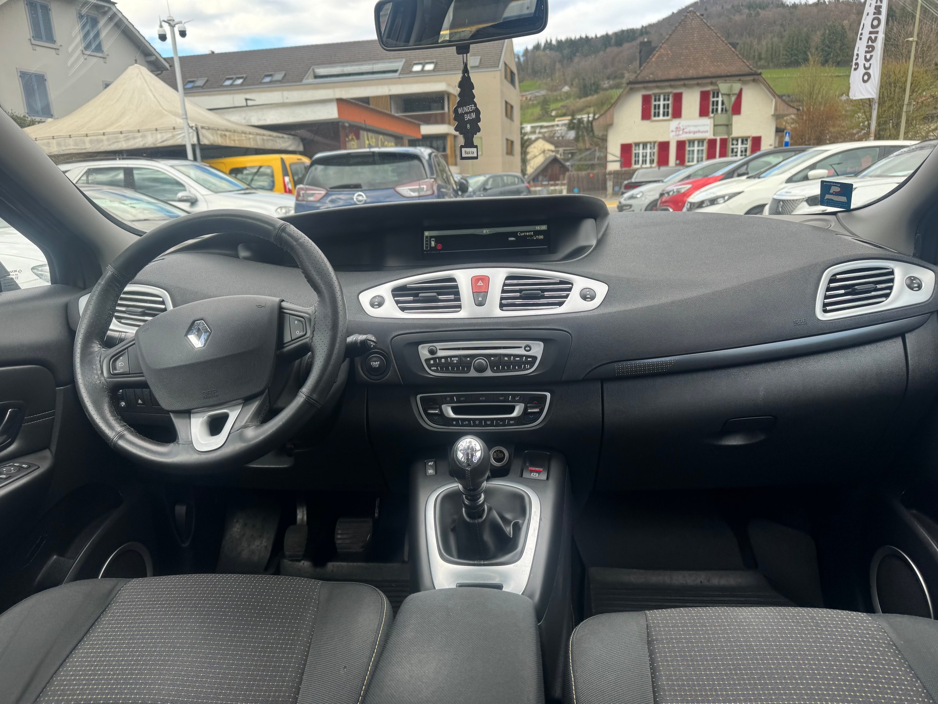RENAULT Grand Scénic 1.9 dCi Dynamique-image-7