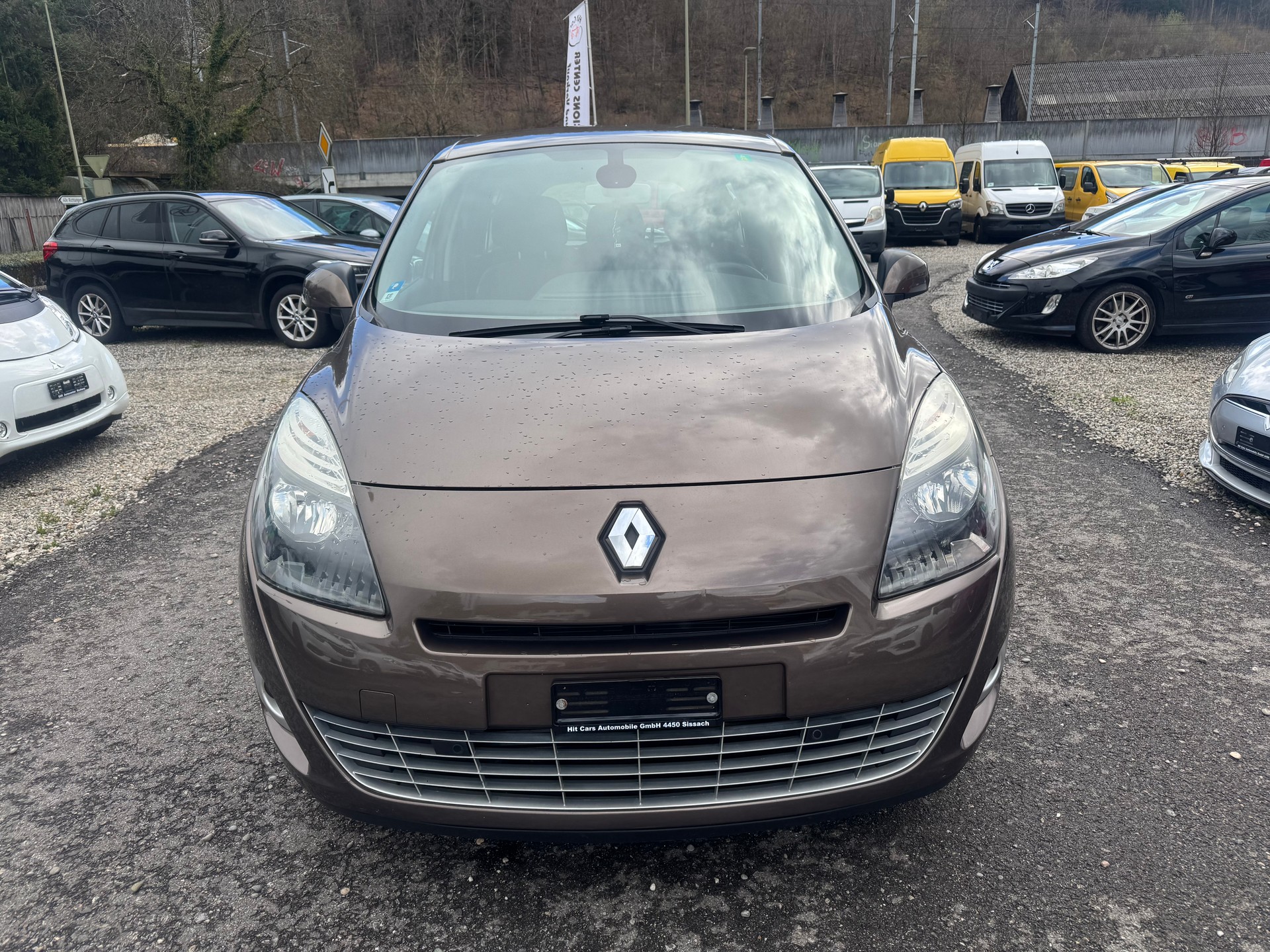 RENAULT Grand Scénic 1.9 dCi Dynamique-image-0