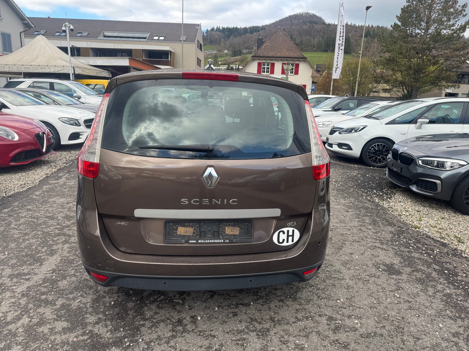 RENAULT Grand Scénic 1.9 dCi Dynamique-image-10