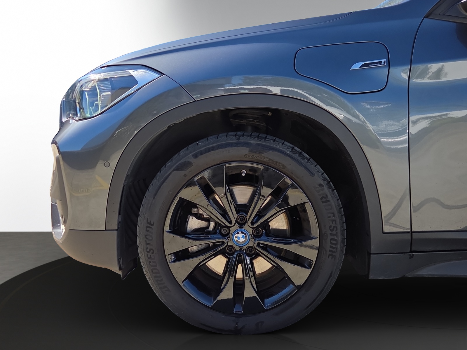BMW X1 xDrive 25e Steptronic-image-3