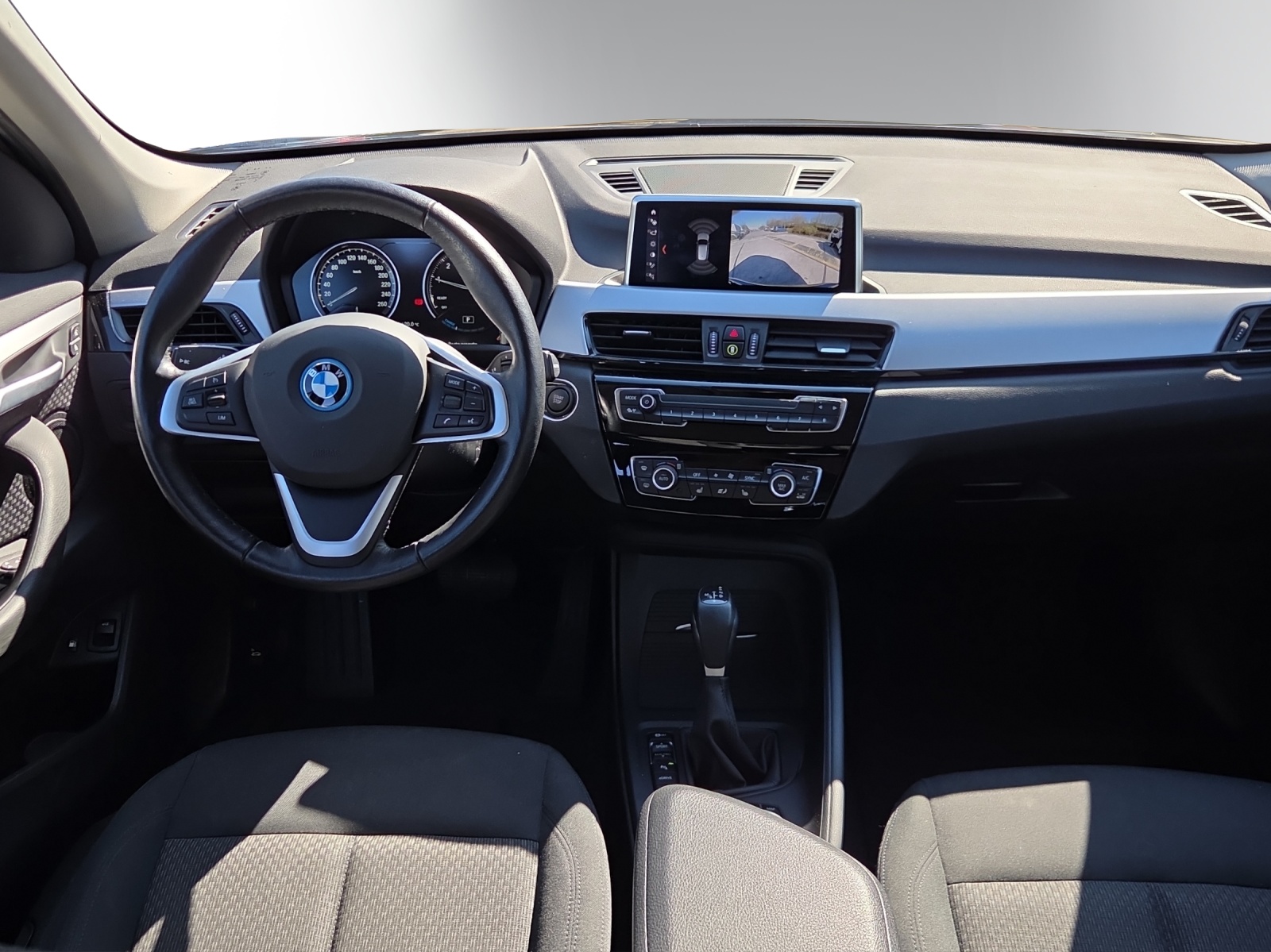 BMW X1 xDrive 25e Steptronic-image-10