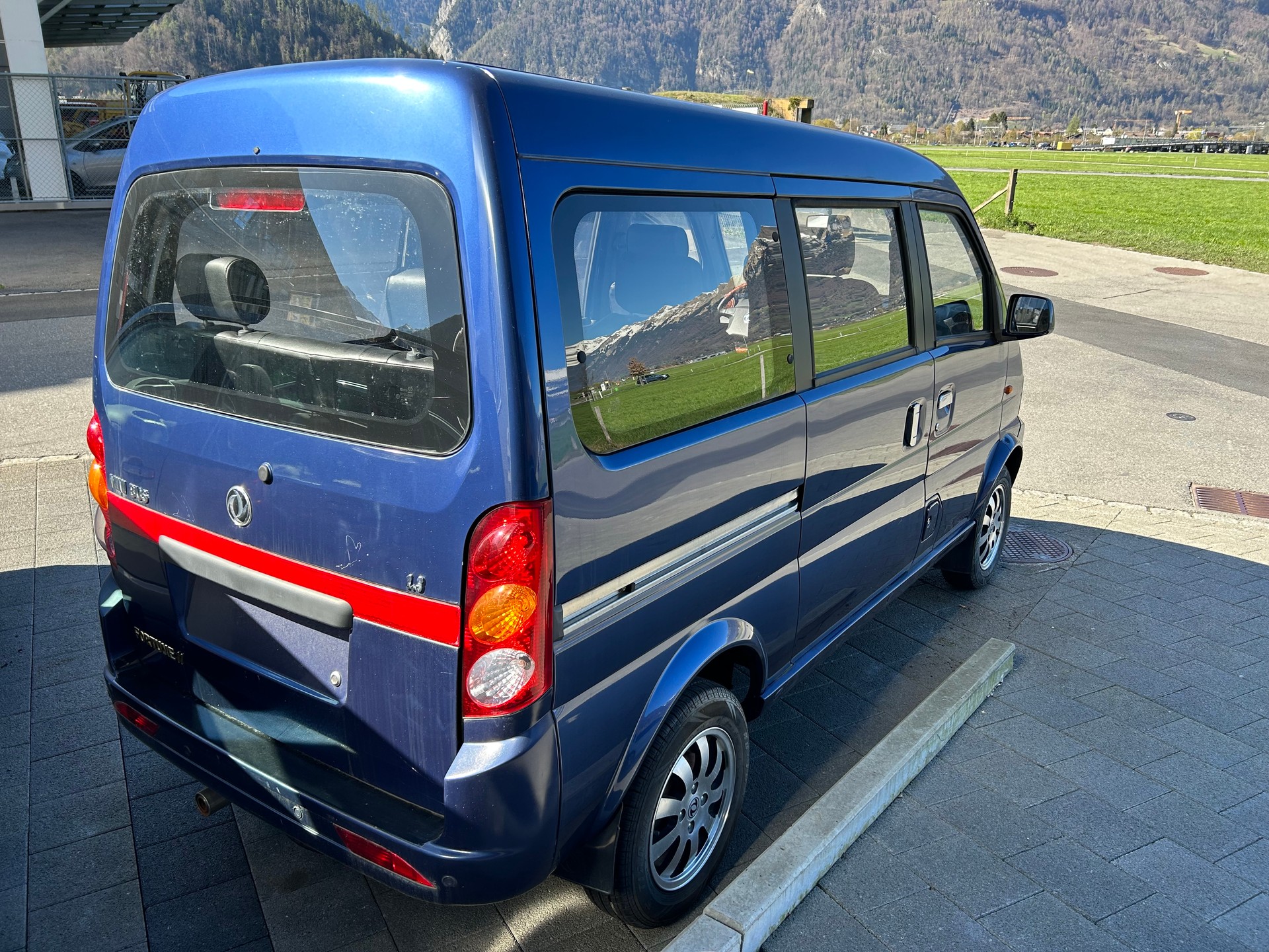 DFM Bus-image-6