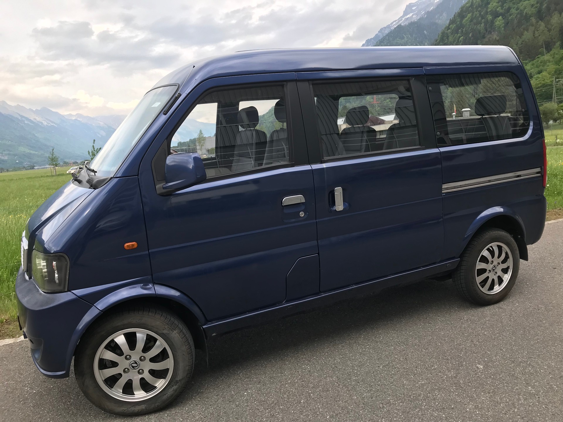 DFM Bus-image-2