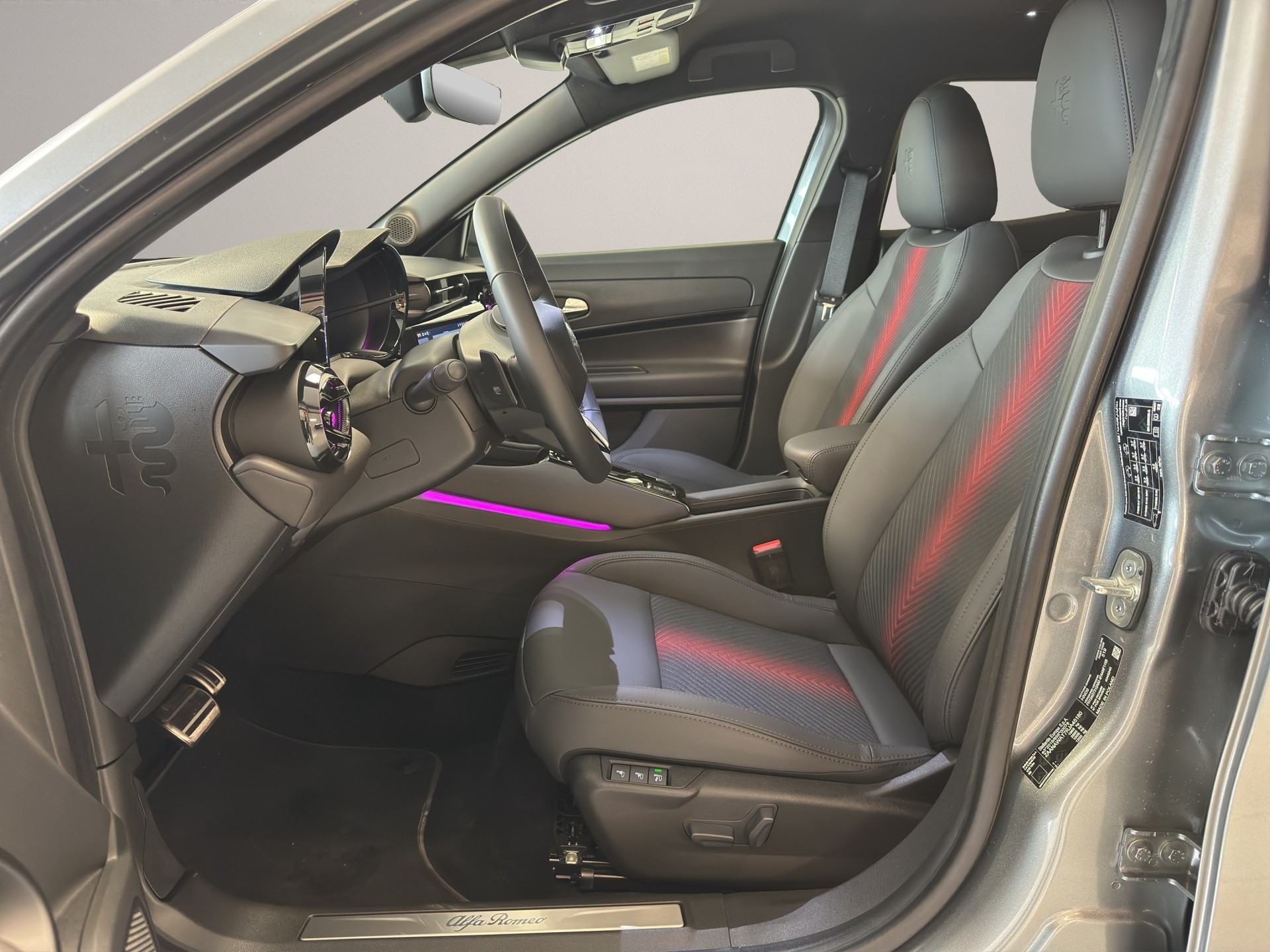 ALFA ROMEO Junior 1.2 48V Hybrid Q4-image-8