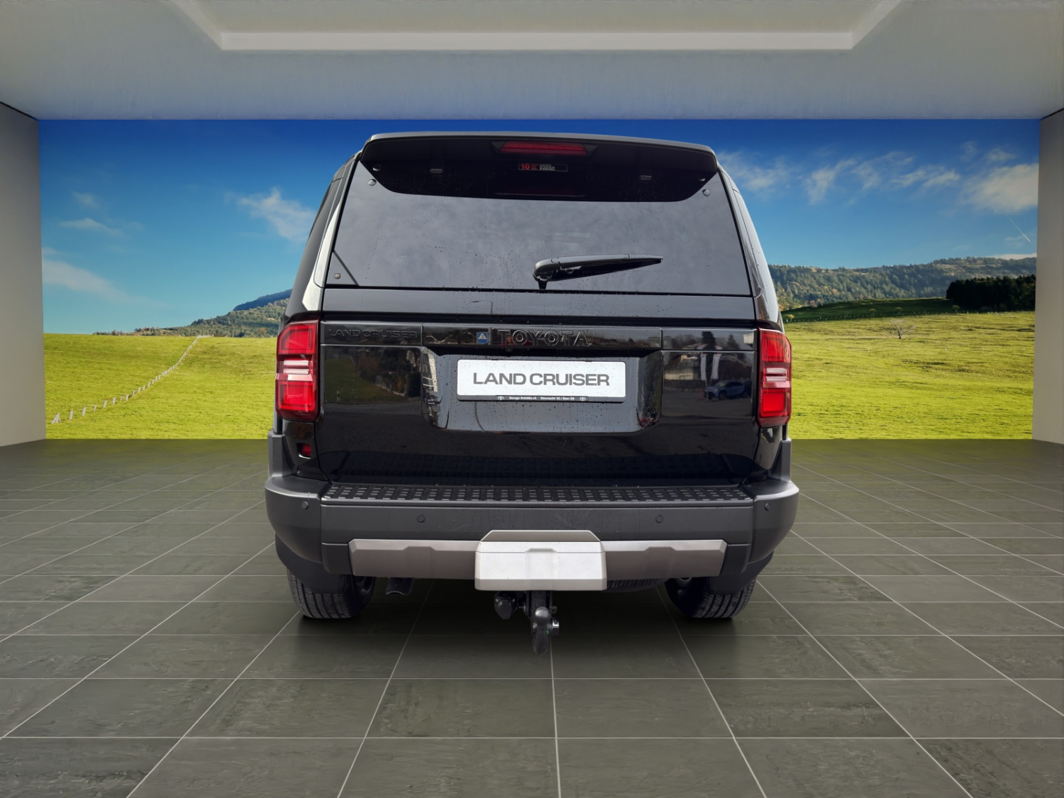 TOYOTA Land Cruiser 2.8 D Invincible-showroom-element-3