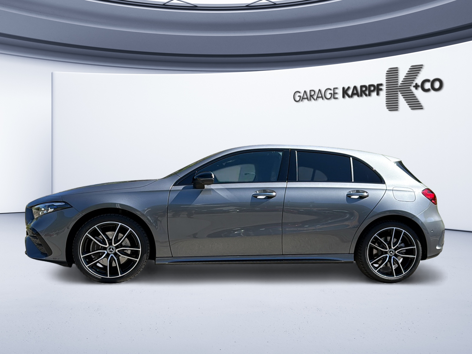 MERCEDES-BENZ A 250 e EQ Star 8G-DCT-image-1