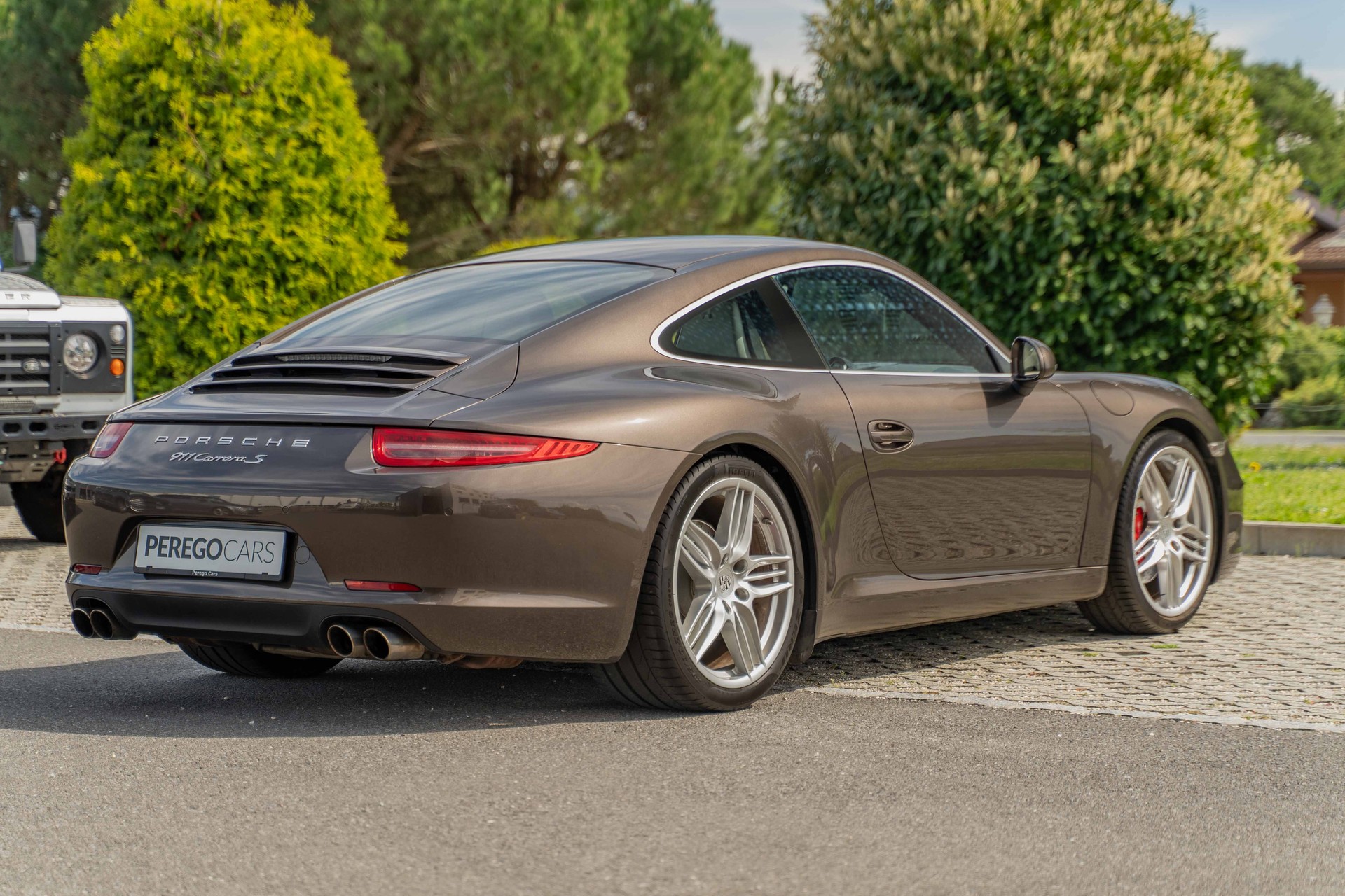 PORSCHE 911 Carrera S-image-13