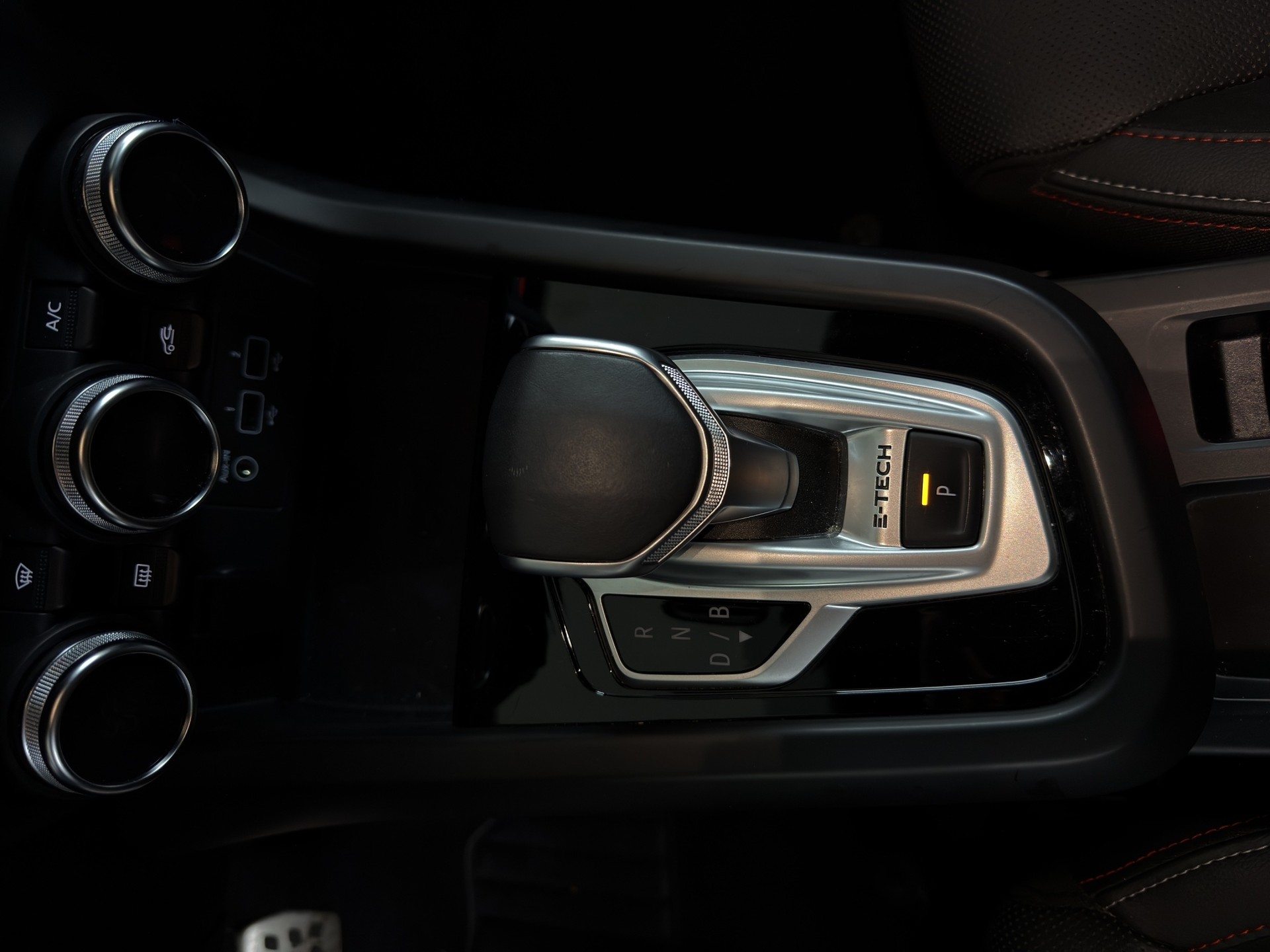 RENAULT Arkana 1.6 E-Tech R.S.Line-image-23