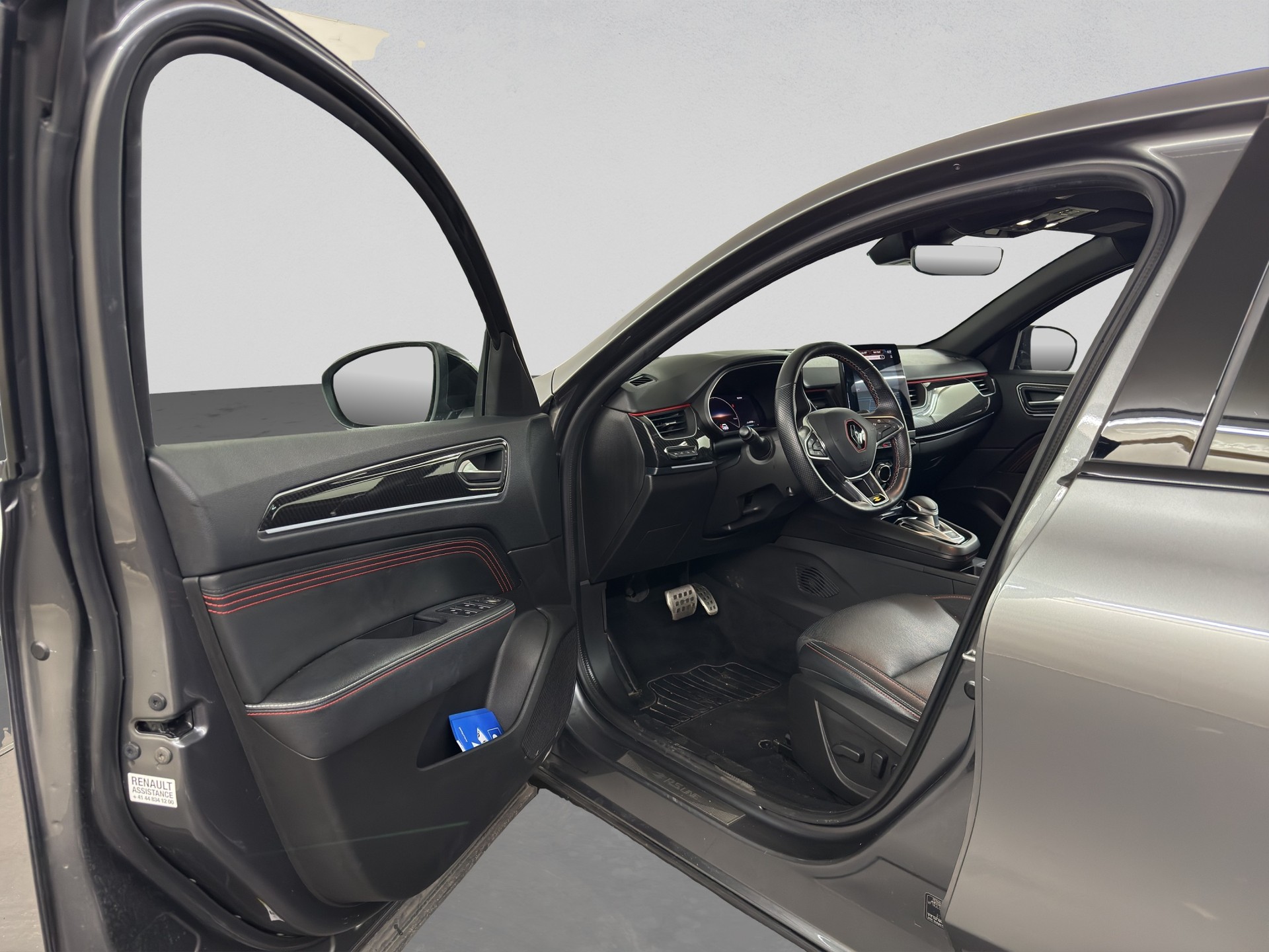 RENAULT Arkana 1.6 E-Tech R.S.Line-image-24