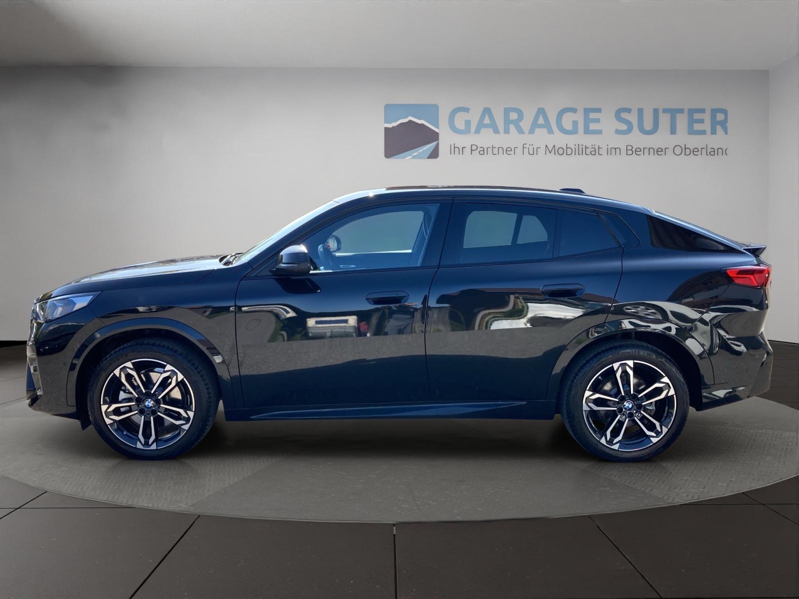 BMW iX2 30 xDrive-image-1