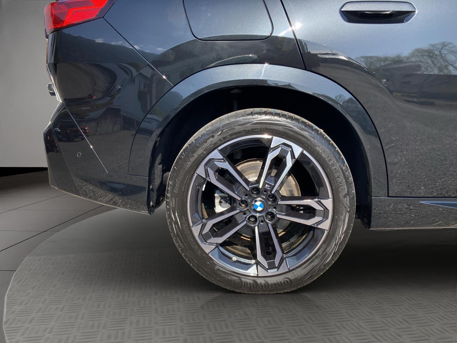 BMW iX2 30 xDrive-image-19