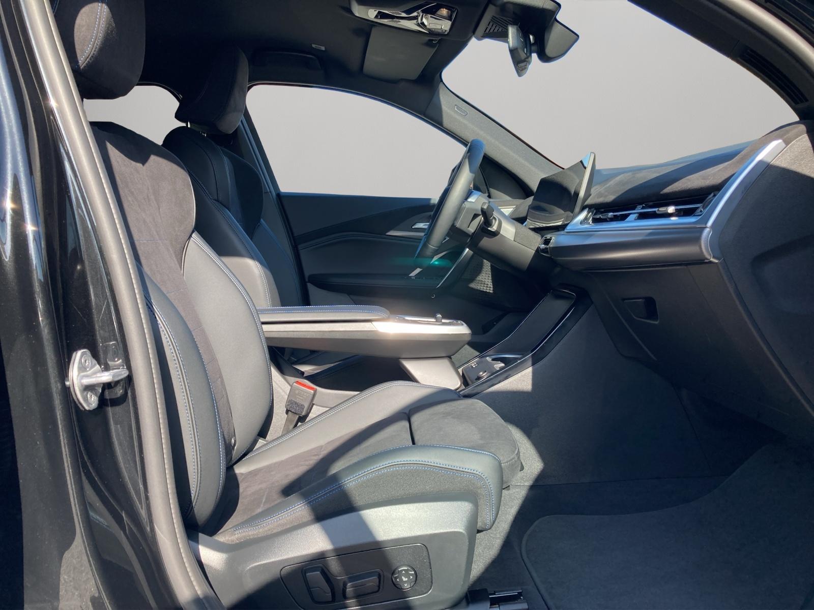BMW iX2 30 xDrive-image-10