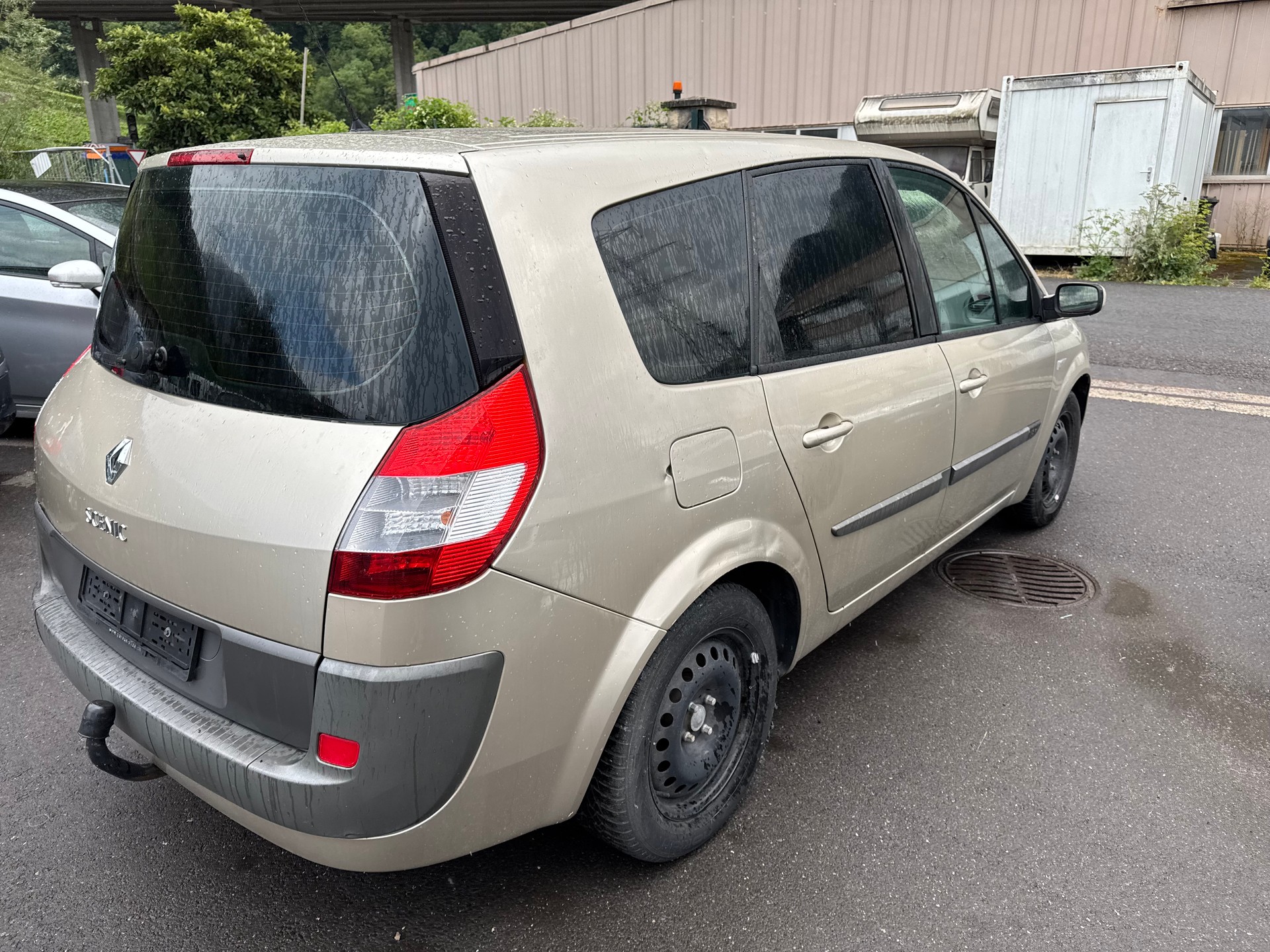 RENAULT Grand Scénic 1.6 16V Expression-image-3
