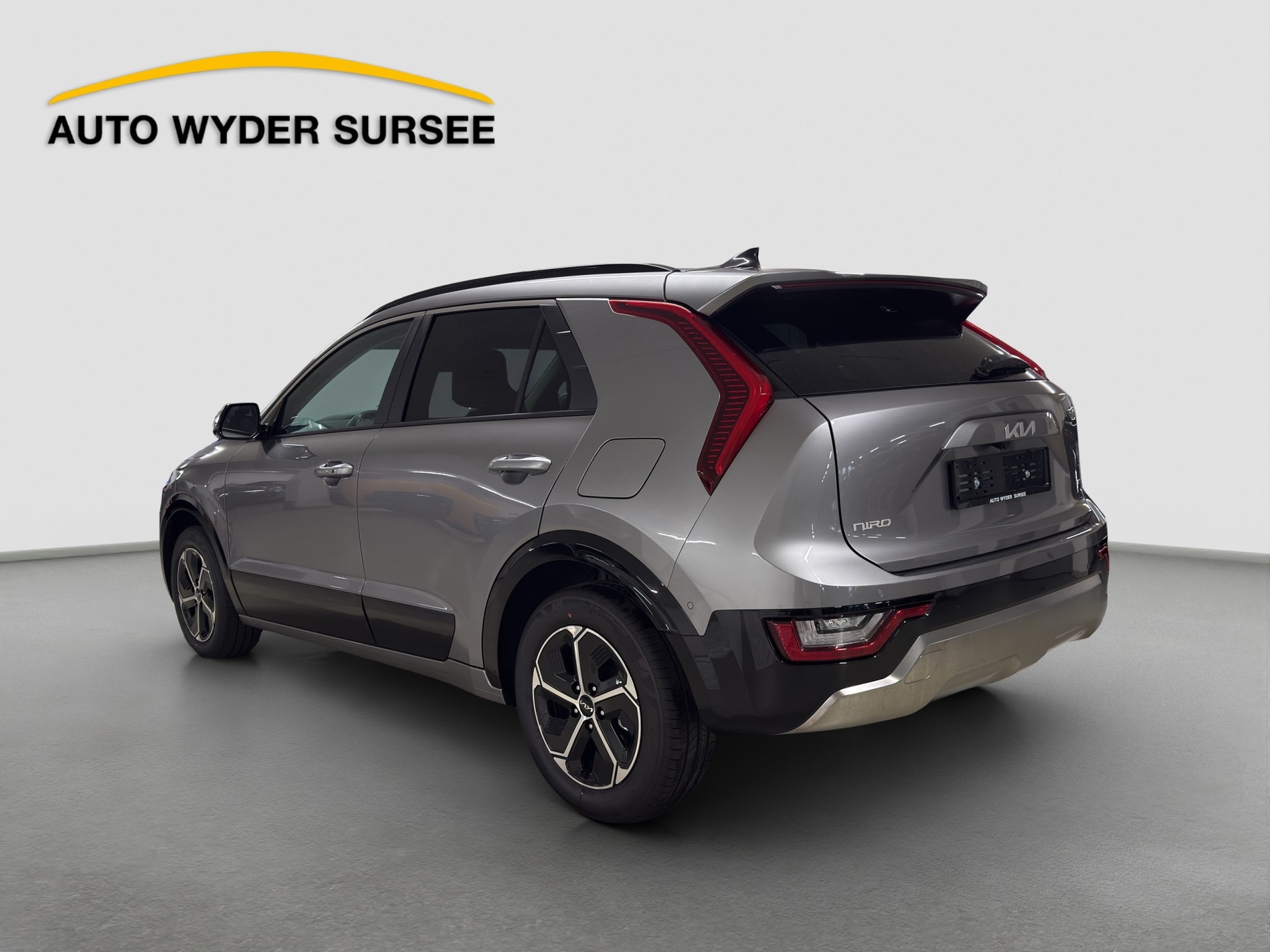 KIA Niro 1.6 GDi Hybrid Style-image-3